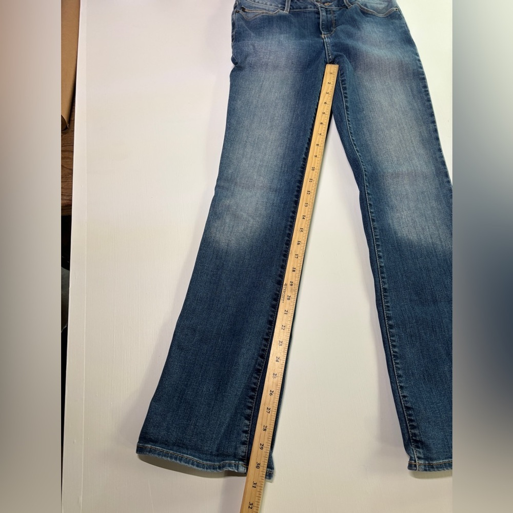 Eddie Bauer Women’s Bootcut Jeans Size 2 Slightly Curvy Fit Medium Wash Stretch - Picture 6 of 12